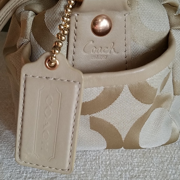 Like new! Beige And Gold Coach signature purse - Picture 7 of 10